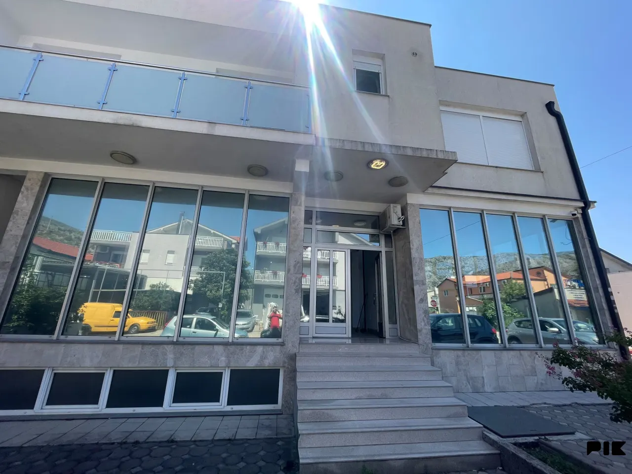 Poslovni prostor Mostar 90m2 — 1 / 18
